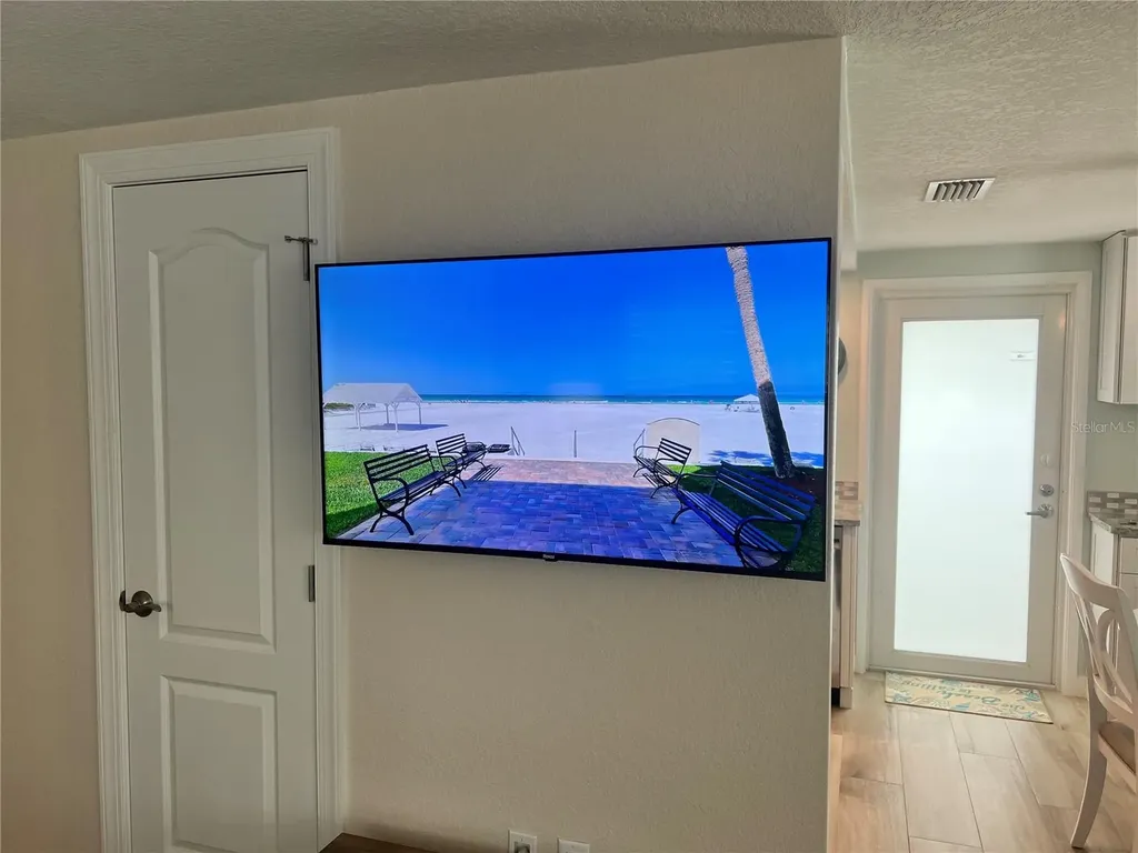 6154 Midnight Pass Road Sarasota FL 34242