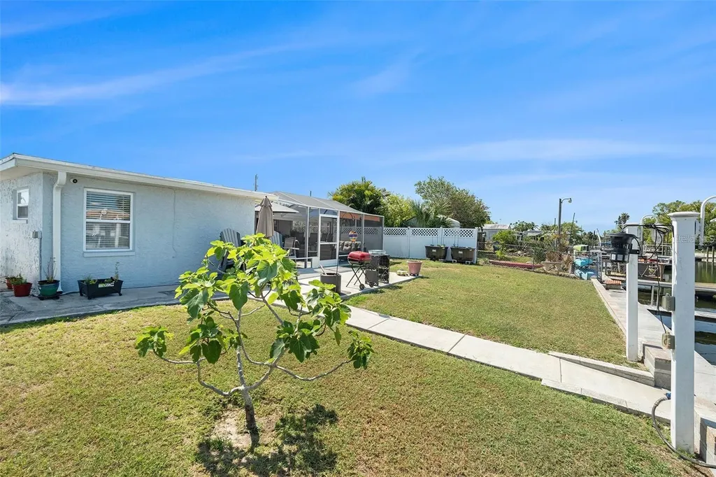 13401 Neptune Drive Hudson FL 34667