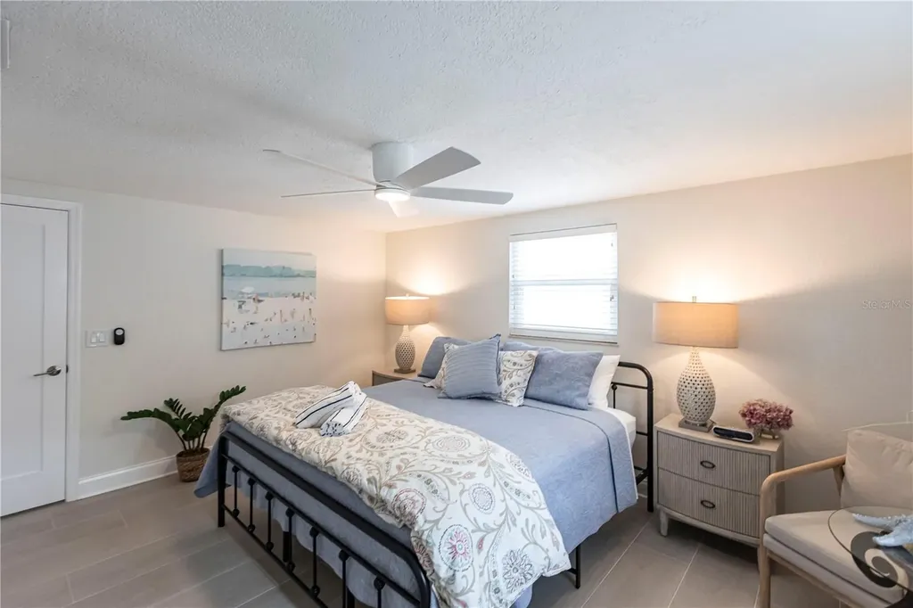6154 Midnight Pass Road Sarasota FL 34242