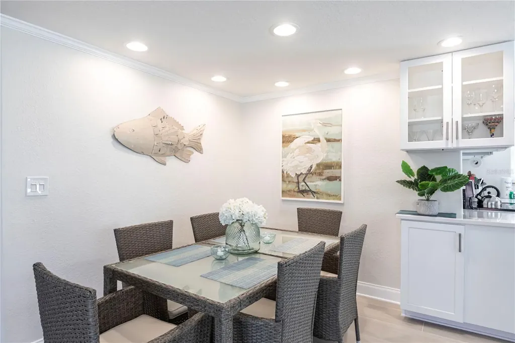 6154 Midnight Pass Road Sarasota FL 34242