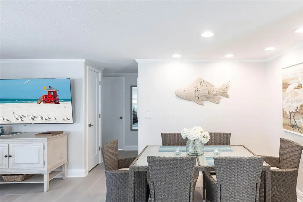 6154 Midnight Pass Road Sarasota FL 34242