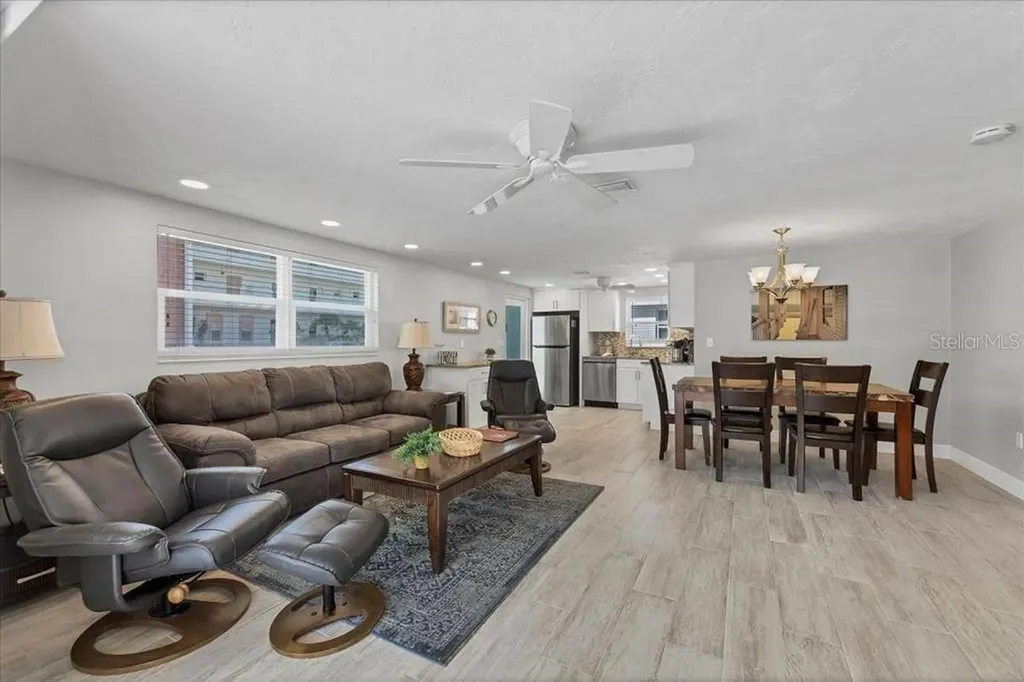 6154 Midnight Pass Road Sarasota FL 34242