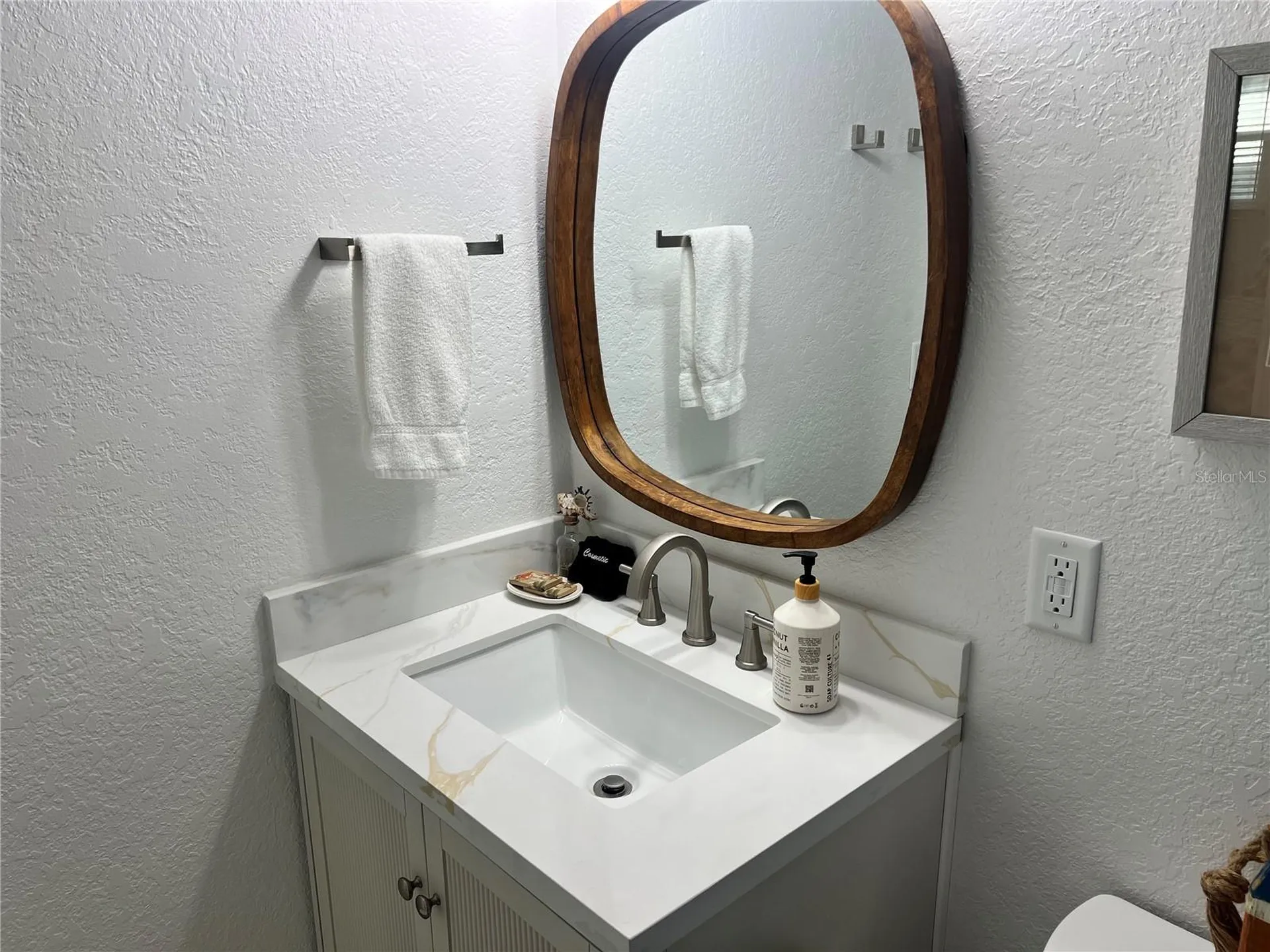 6154 Midnight Pass Road Sarasota FL 34242