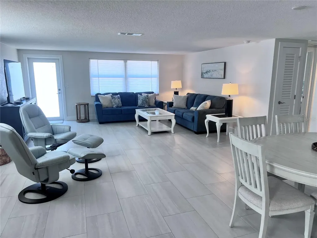6154 Midnight Pass Road Sarasota FL 34242