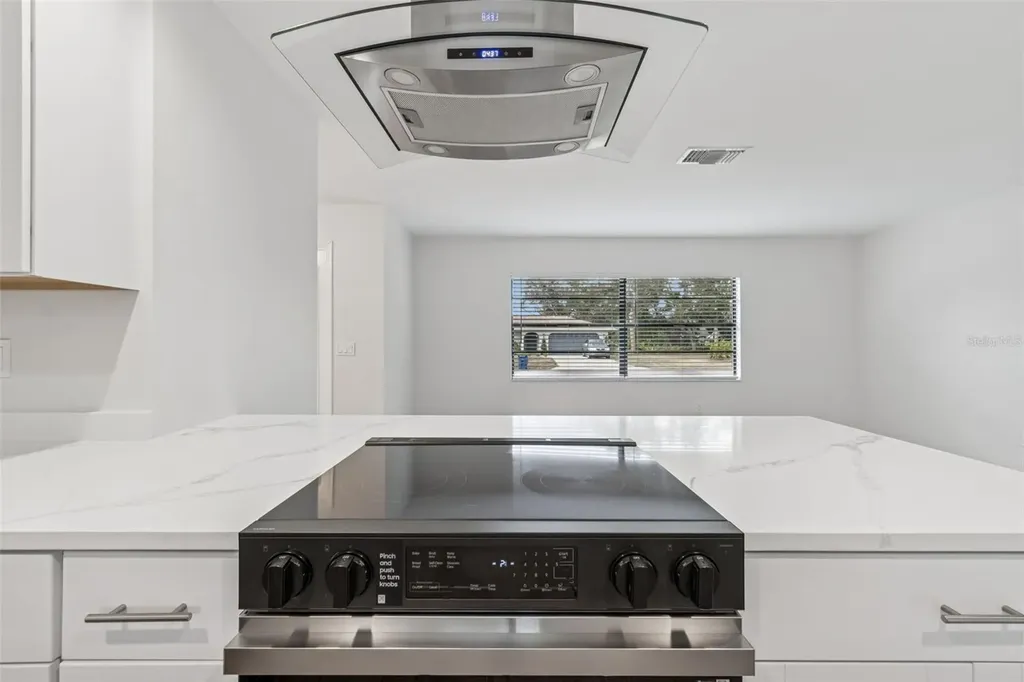 4423 Meadow Creek Circle Sarasota FL 34233
