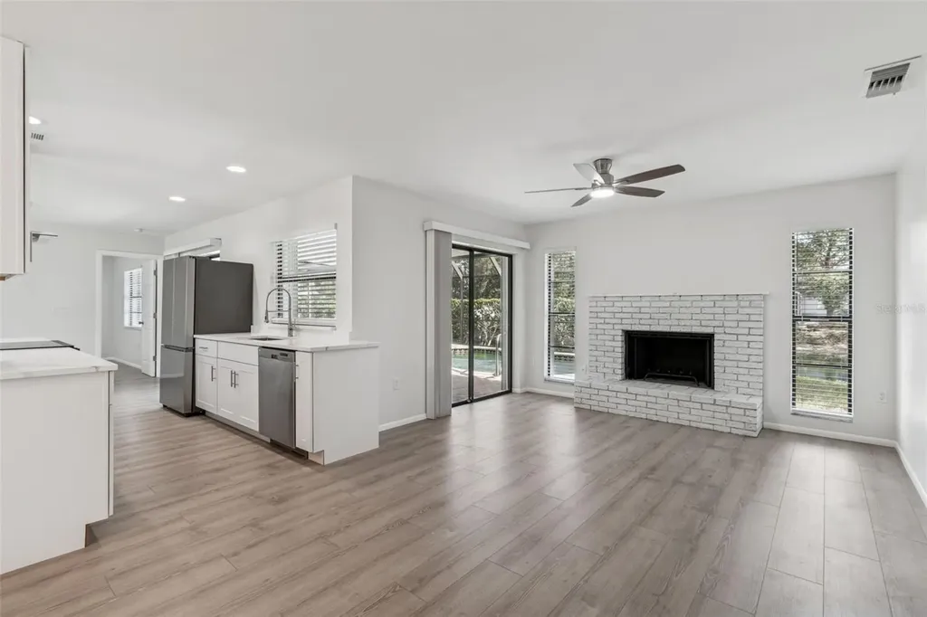 4423 Meadow Creek Circle Sarasota FL 34233