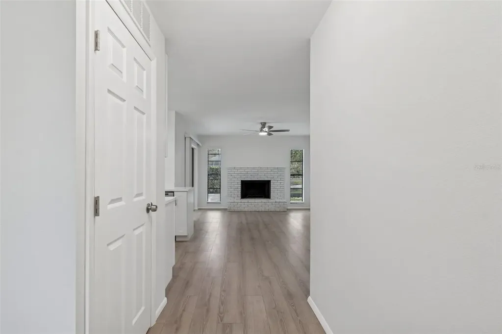 4423 Meadow Creek Circle Sarasota FL 34233