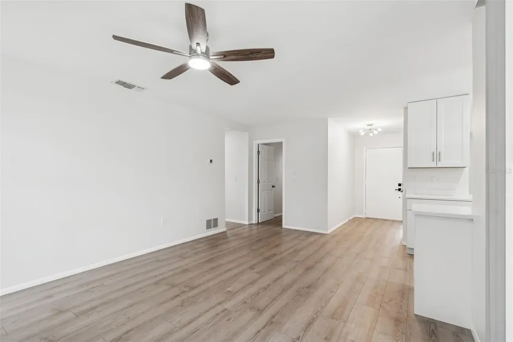 4423 Meadow Creek Circle Sarasota FL 34233