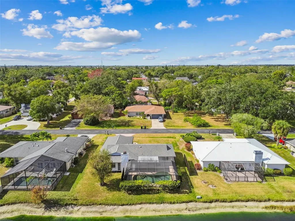 4423 Meadow Creek Circle Sarasota FL 34233