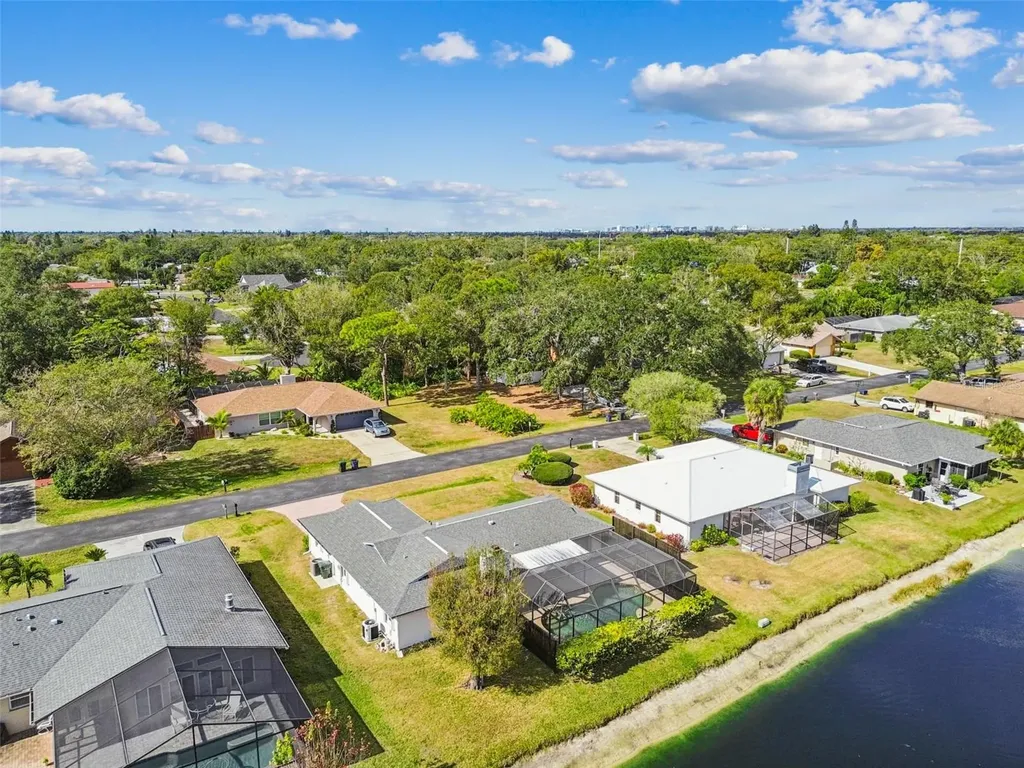 4423 Meadow Creek Circle Sarasota FL 34233