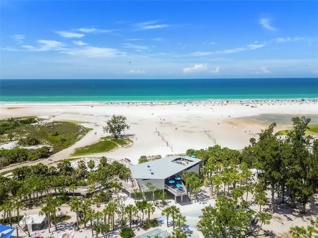 4423 Meadow Creek Circle Sarasota FL 34233