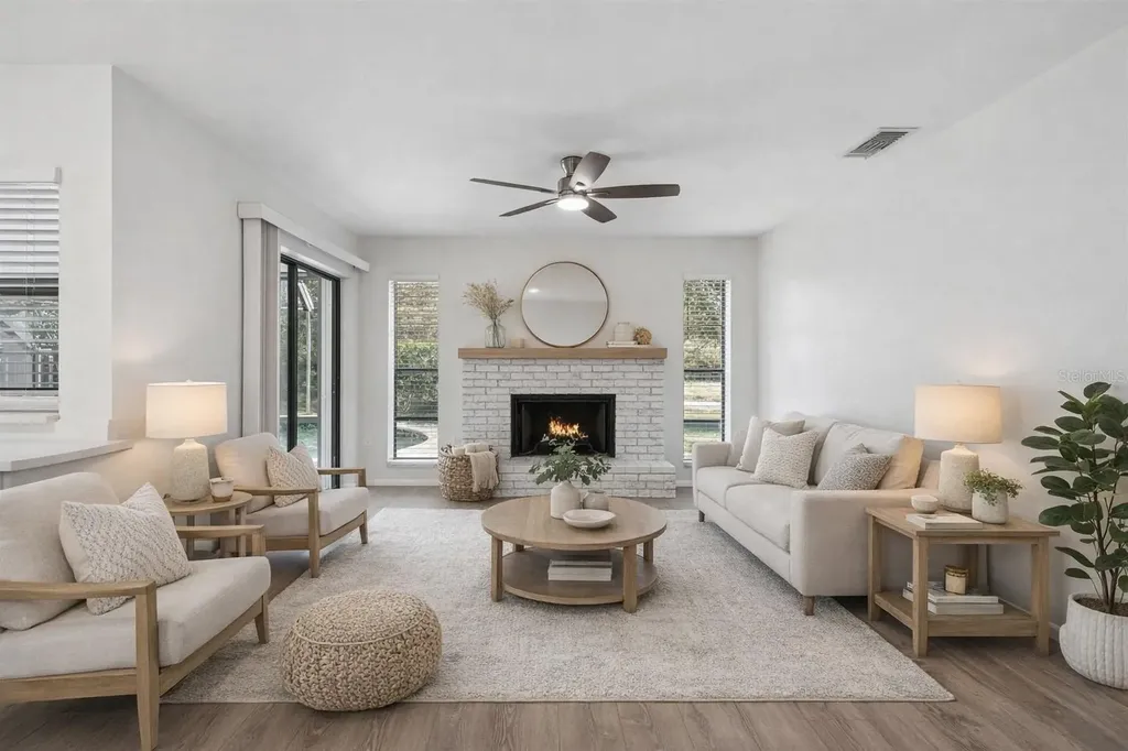 4423 Meadow Creek Circle Sarasota FL 34233