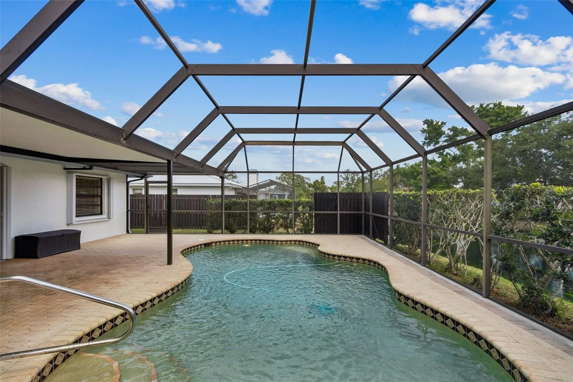 4423 Meadow Creek Circle Sarasota FL 34233