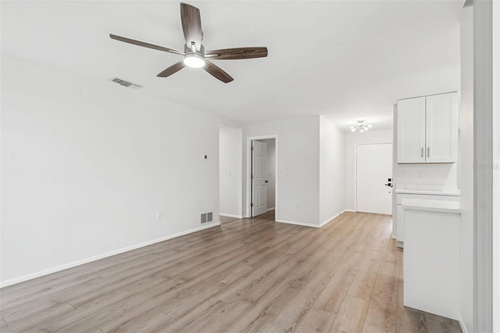 4423 Meadow Creek Circle Sarasota FL 34233