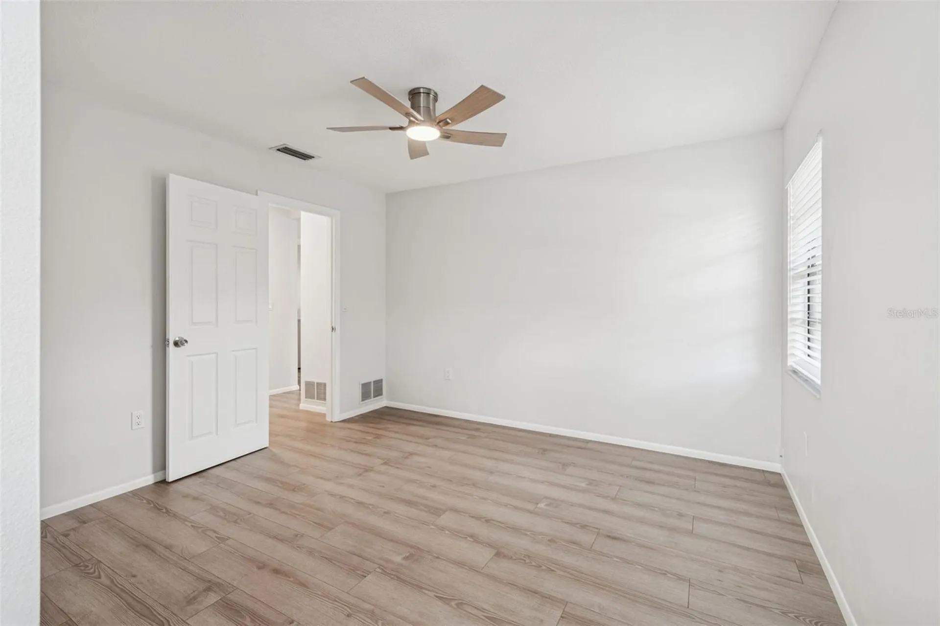 4423 Meadow Creek Circle Sarasota FL 34233