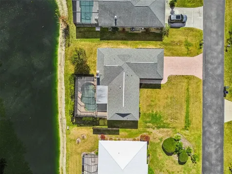 4423 Meadow Creek Circle Sarasota FL 34233