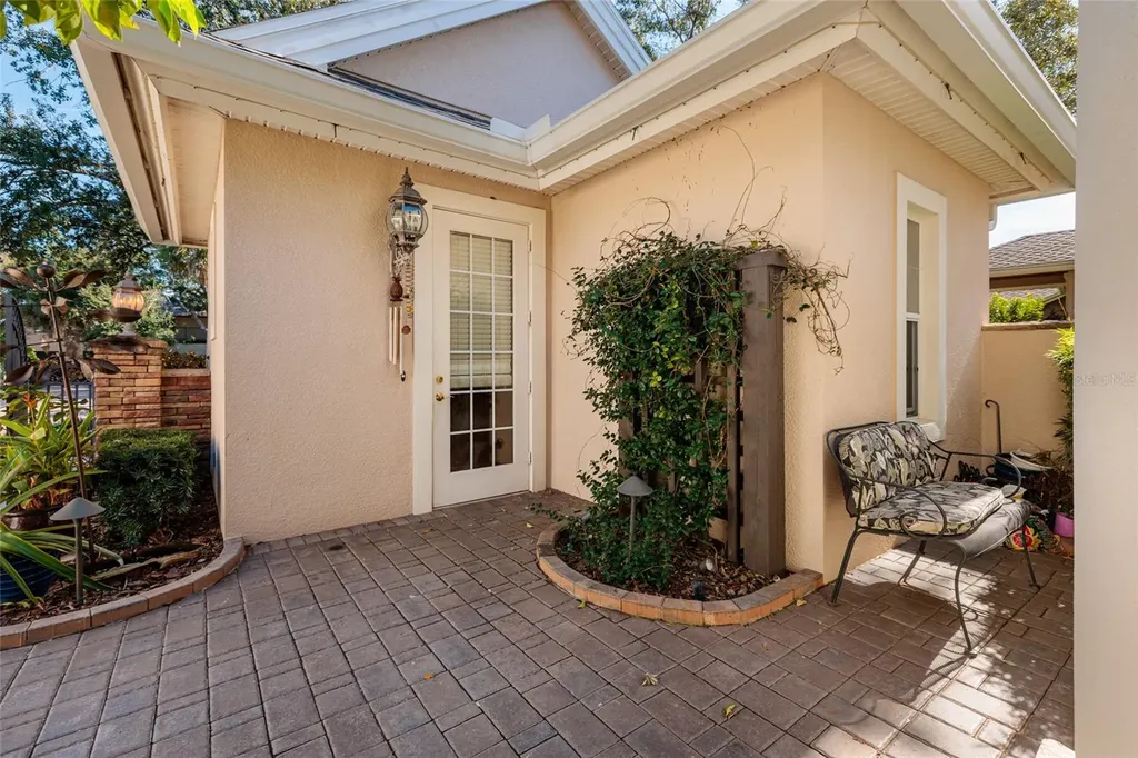 8402 Tallahassee Drive NE St Petersburg FL 33702