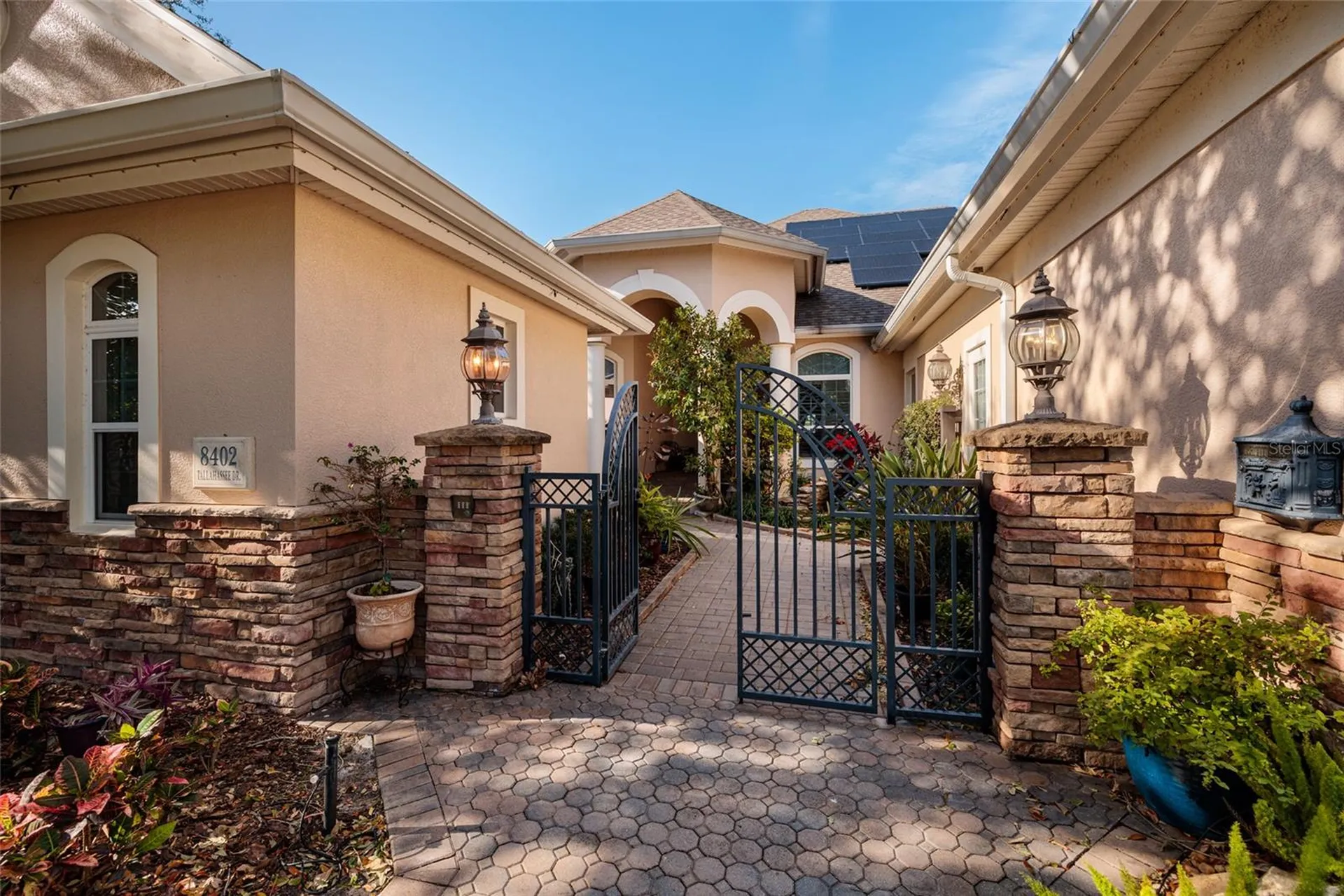 8402 Tallahassee Drive NE St Petersburg FL 33702