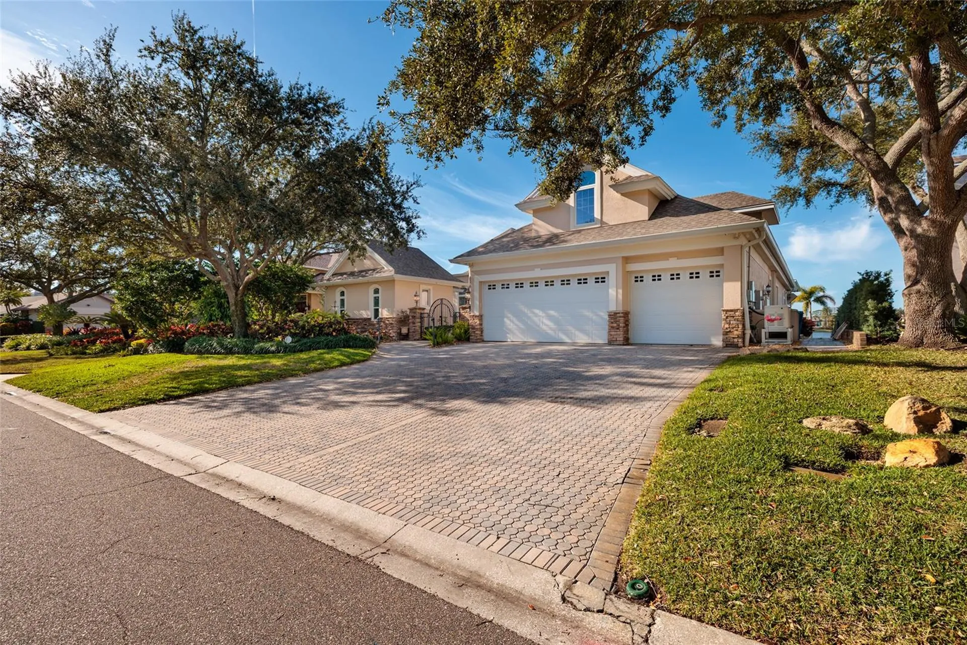 8402 Tallahassee Drive NE St Petersburg FL 33702