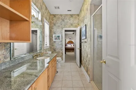 8402 Tallahassee Drive NE St Petersburg FL 33702