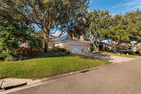8402 Tallahassee Drive NE St Petersburg FL 33702