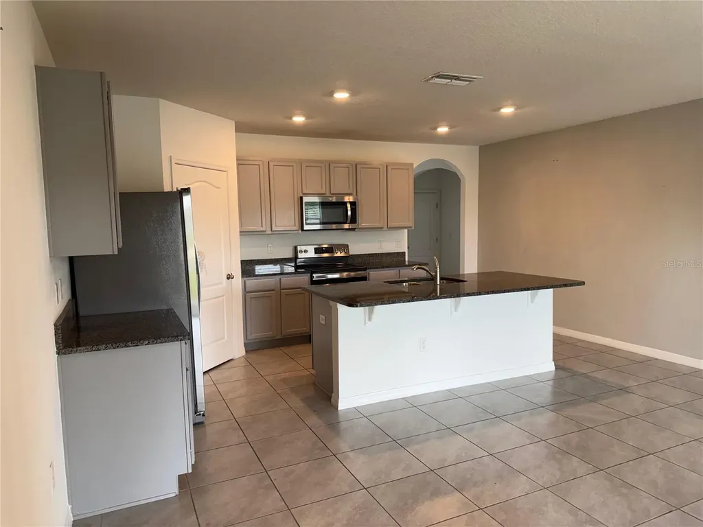 521 Nicken Grove Davenport FL 33837