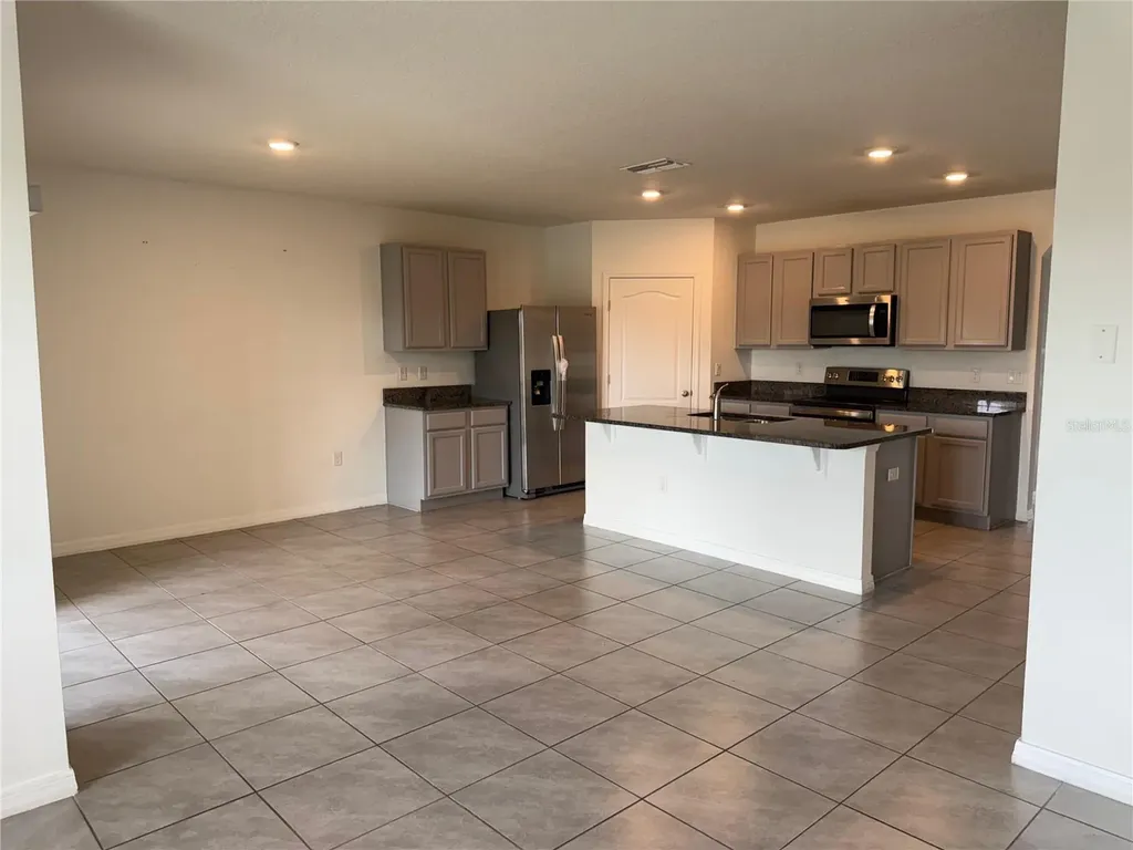 521 Nicken Grove Davenport FL 33837