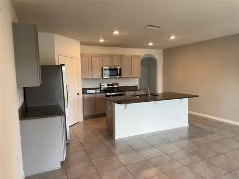521 Nicken Grove Davenport FL 33837