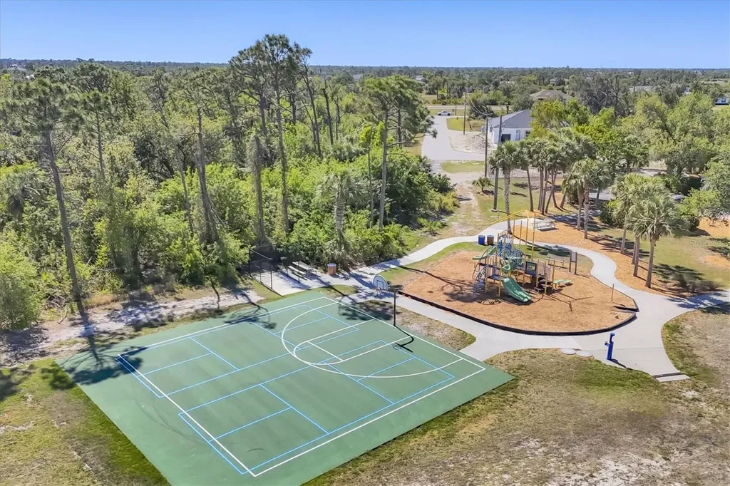 9484 Nastrand Circle Port Charlotte FL 33981