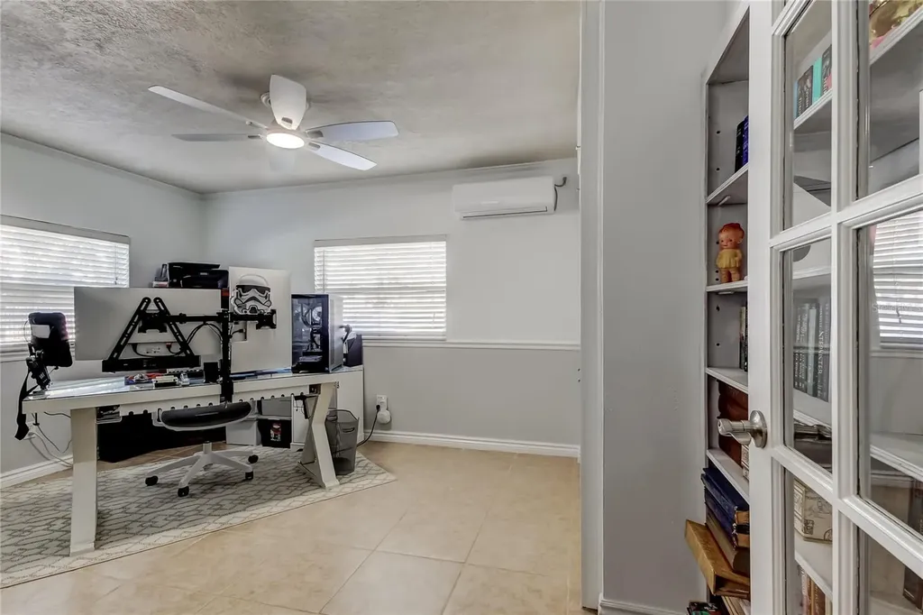 2686 Clubhouse Drive S Clearwater FL 33761