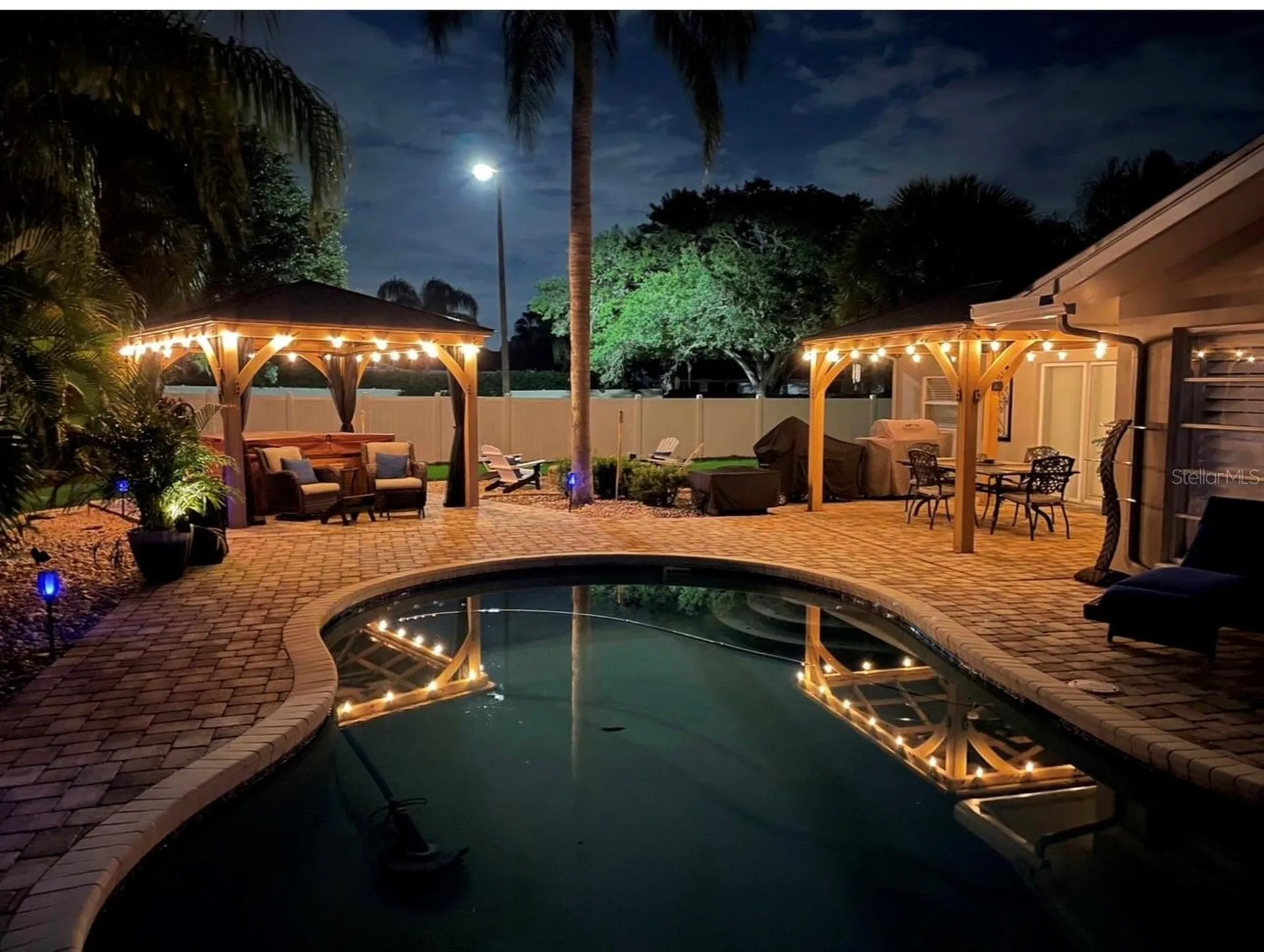2686 Clubhouse Drive S Clearwater FL 33761