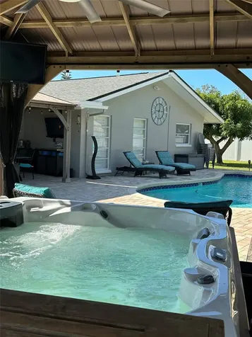 2686 Clubhouse Drive S Clearwater FL 33761