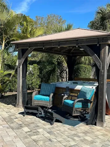 2686 Clubhouse Drive S Clearwater FL 33761