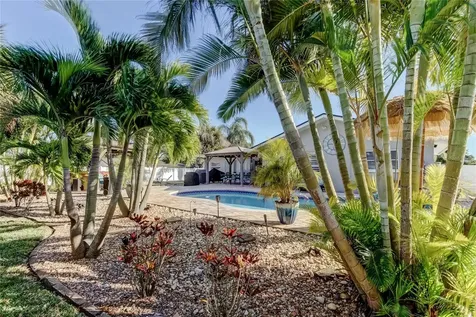 2686 Clubhouse Drive S Clearwater FL 33761