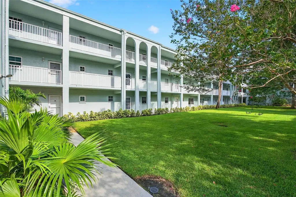 1706 Belleair Forest Drive Belleair FL 33756