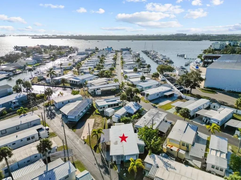 4330 86th Lane N St Petersburg FL 33709