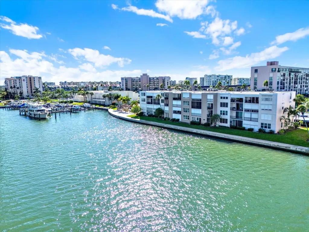 7625 Sun Island Drive S South Pasadena FL 33707