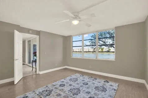 7625 Sun Island Drive S South Pasadena FL 33707