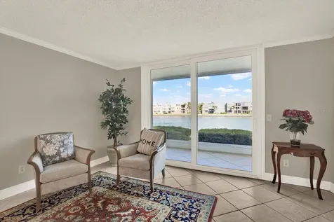 7625 Sun Island Drive S South Pasadena FL 33707