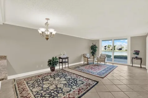 7625 Sun Island Drive S South Pasadena FL 33707