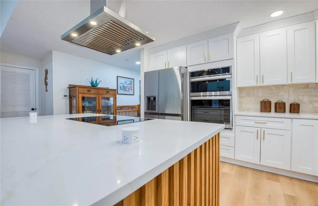 625 Folsom Street S St Petersburg FL 33707