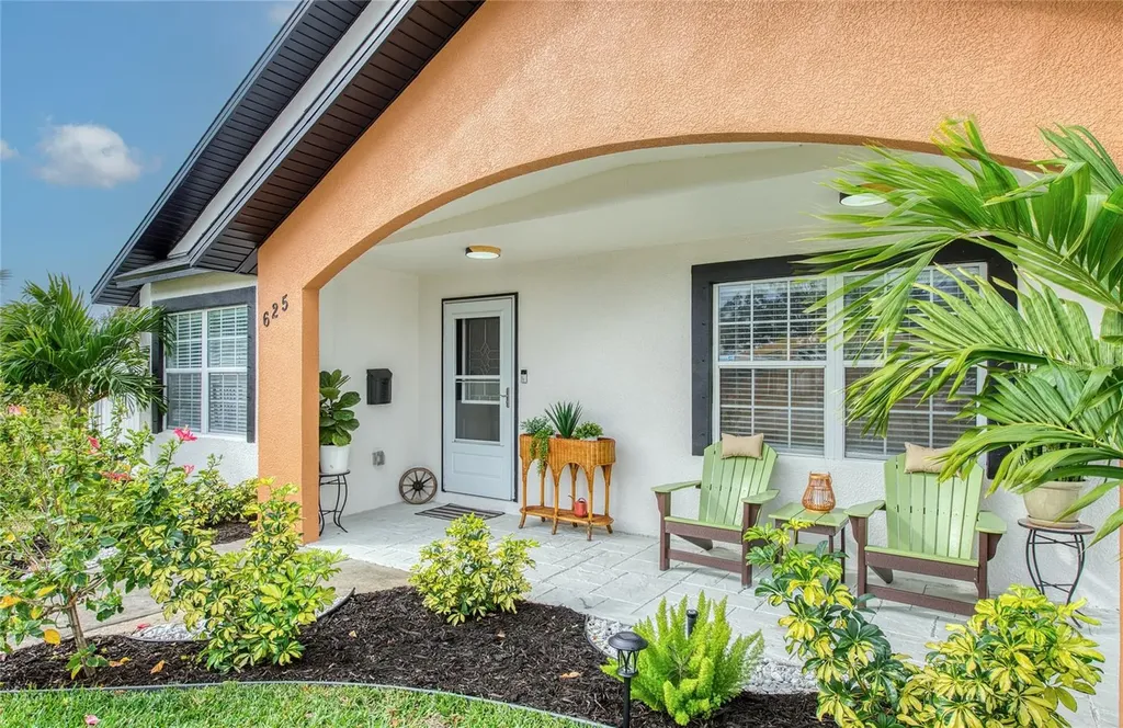 625 Folsom Street S St Petersburg FL 33707