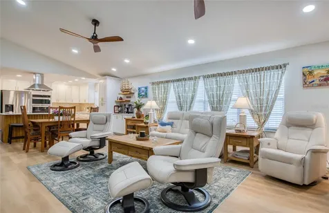 625 Folsom Street S St Petersburg FL 33707