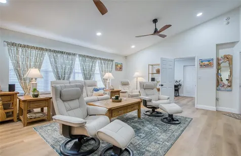625 Folsom Street S St Petersburg FL 33707