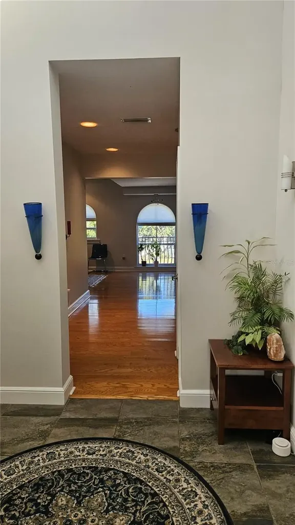 3001 W Azeele Street Tampa FL 33609