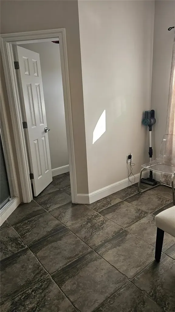 3001 W Azeele Street Tampa FL 33609