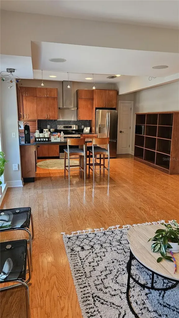 3001 W Azeele Street Tampa FL 33609