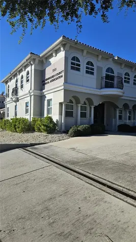 3001 W Azeele Street Tampa FL 33609