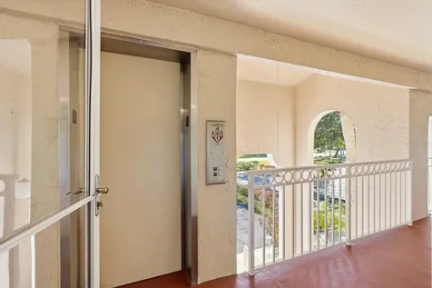458 Bouchelle Drive New Smyrna Beach FL 32169