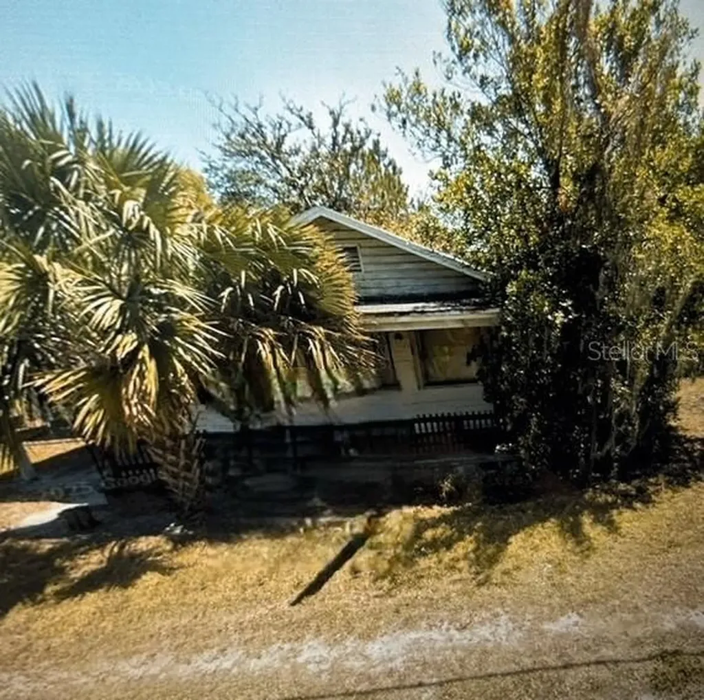 1510 S Alexander Street Plant City FL 33563